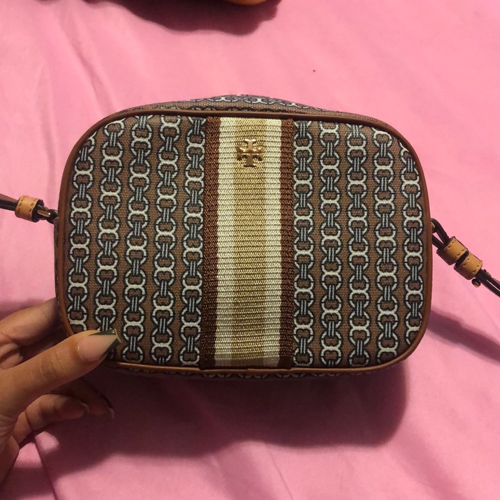 Tory Burch Gemini Link Canvas Camera Bag